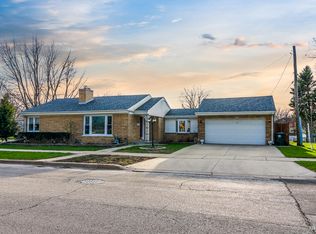 5800 Main St, Morton Grove, IL 60053