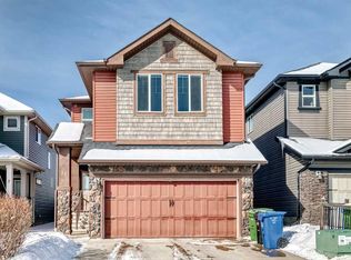 11 E Cougar Ridge Pl SW, Calgary, AB T3H0V3