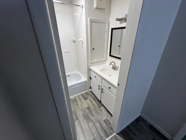 104 Isabella Ave #2 — Photo 8