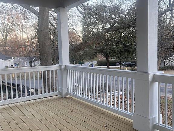 4th image of 1824 Brannen Rd SE