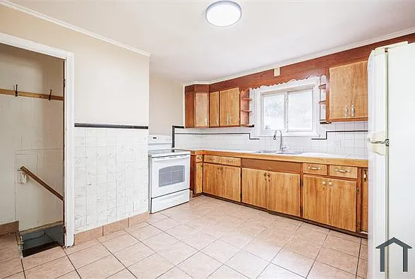 89 Superior St — Photo 14