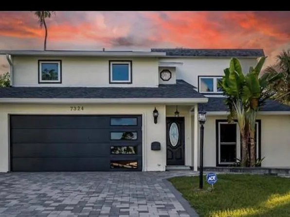 7324 Phillips St, Sarasota, FL 34243