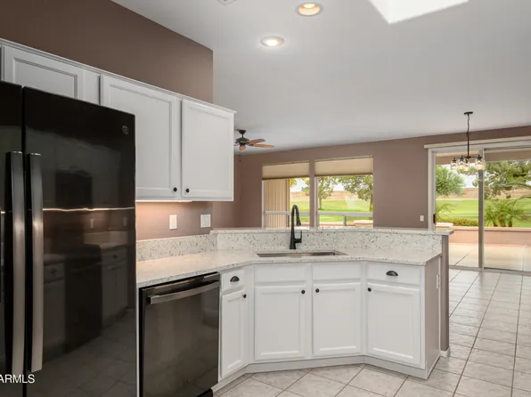 15192 W LAS BRIZAS Lane, Sun City West, AZ 85375