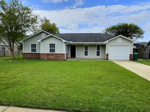 3910 Yosemite Dr, Ocean Springs, MS 39564