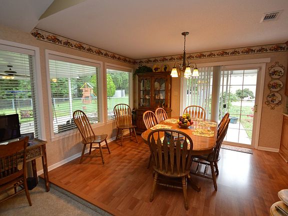 4th image of 102 Sonny Dr