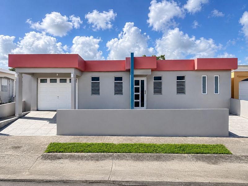 1st image of Urb Costa Azul Calle #22-S8