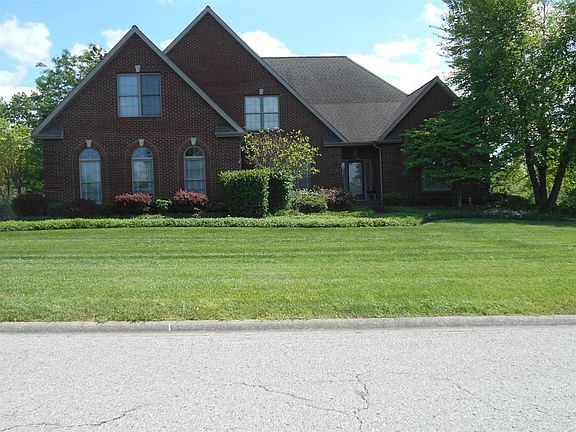 2nd image of 212 Victoria Ln