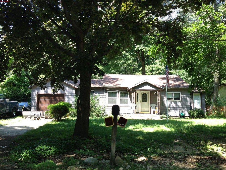 1st image of 1610 Berrien Ave