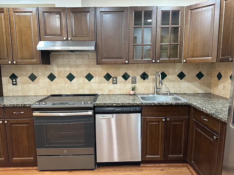 7650 Woodbine Dr — Photo 14
