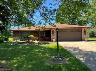 844 Westminister Dr, Brunswick, OH 44212
