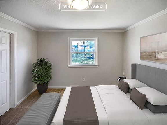 4th image of 1005 NW Kingsridge Dr