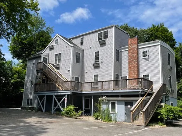 40 Summer St #102, Bridgewater, MA 02324