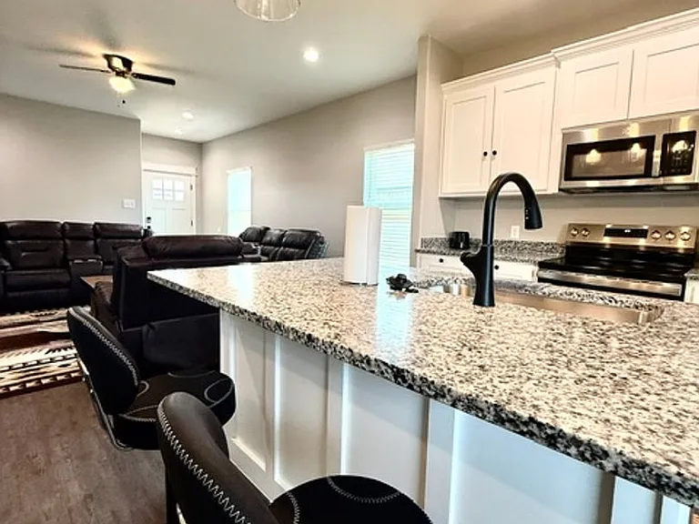 7804 Freedom Crest Ave — Photo 10