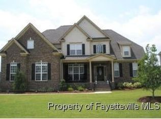 421 Grayhawk Pl, Fayetteville, NC 28311