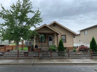422 10th St, Clarkston, WA 99403