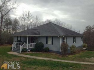 221 Pinecrest Rd, Clarkesville, GA 30523