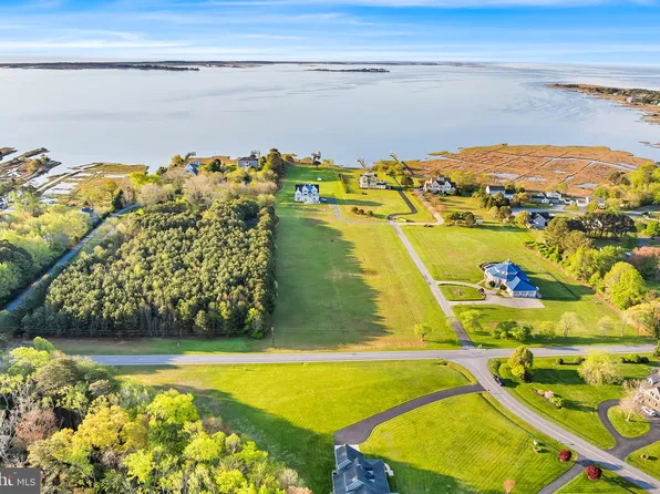 11518 Bay Point Ln, Berlin, MD 21811