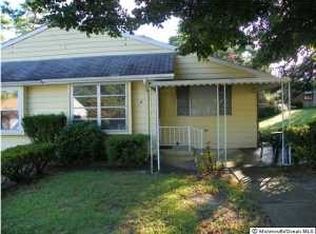 1 Flintlock Rd, Flemington, NJ 08822