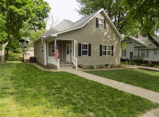 506 4th St, Glasgow, MO 65254