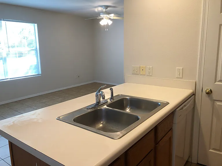 815 N Storer Ave #1 — Photo 3