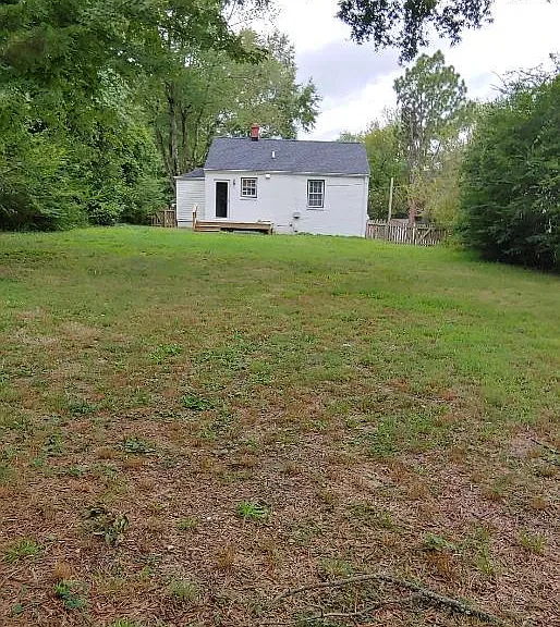 1319 Orchard Rd — Photo 3
