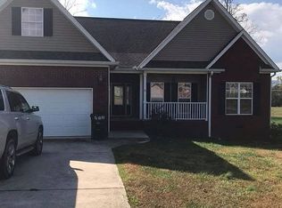 449 Quartz Dr, Chickamauga, GA 30707