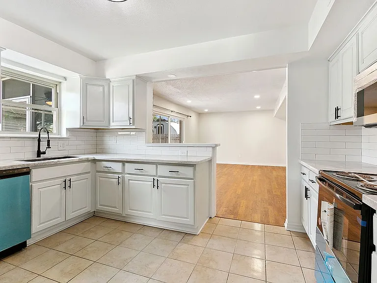 64 Osborne Ave — Photo 13