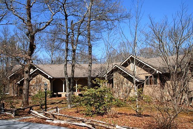 2nd image of 110 Dixon Dr
