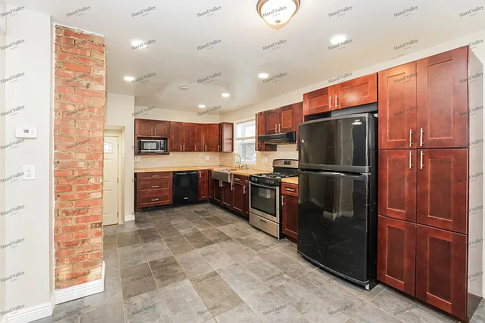 12522 Crossburn Ave — Photo 8