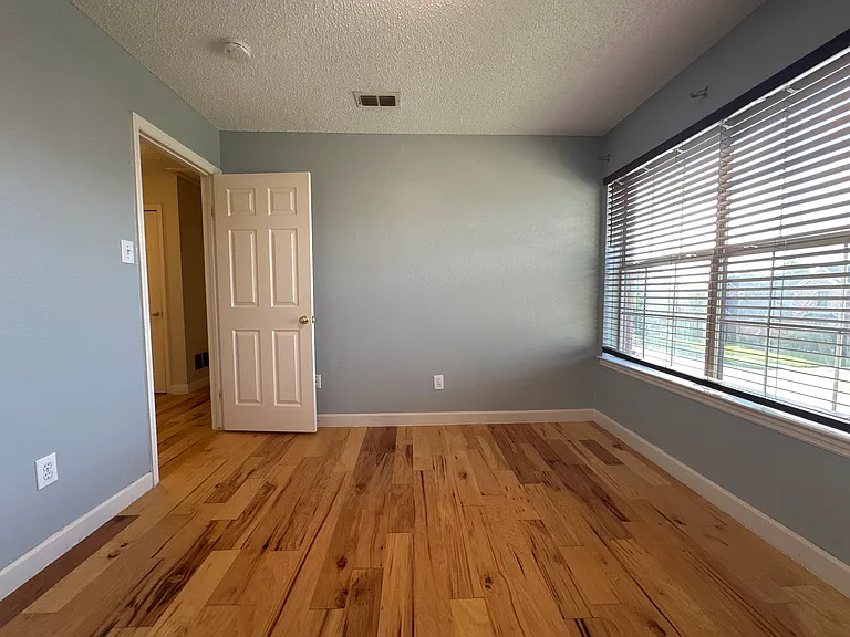 4024 Oxlea Dr — Photo 49
