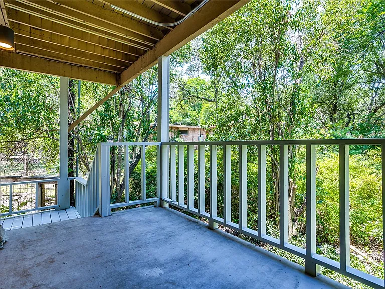 3231 Tarryhollow Dr — Photo 20