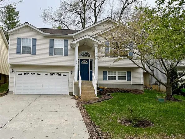 354 Green Jade Estates Dr, Fenton, MO 63026