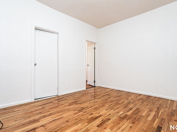 5th image of 2204 Clarendon Rd #1E