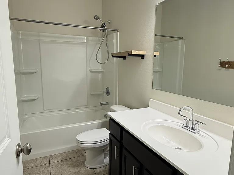 3924 N 308th Dr — Photo 8