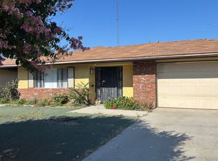 875 S Gilbert St, Hemet, CA 92543