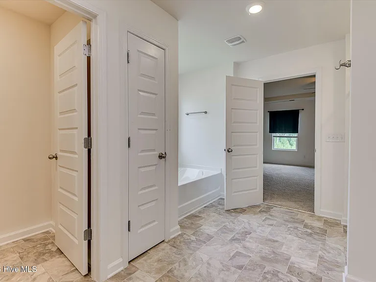 1147 Sims Dr — Photo 32