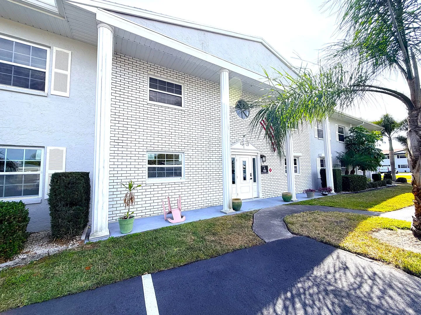 2/2 Stunning Seasonal Rental In Sunny N. Ft. Myers, Fl — Photo 1
