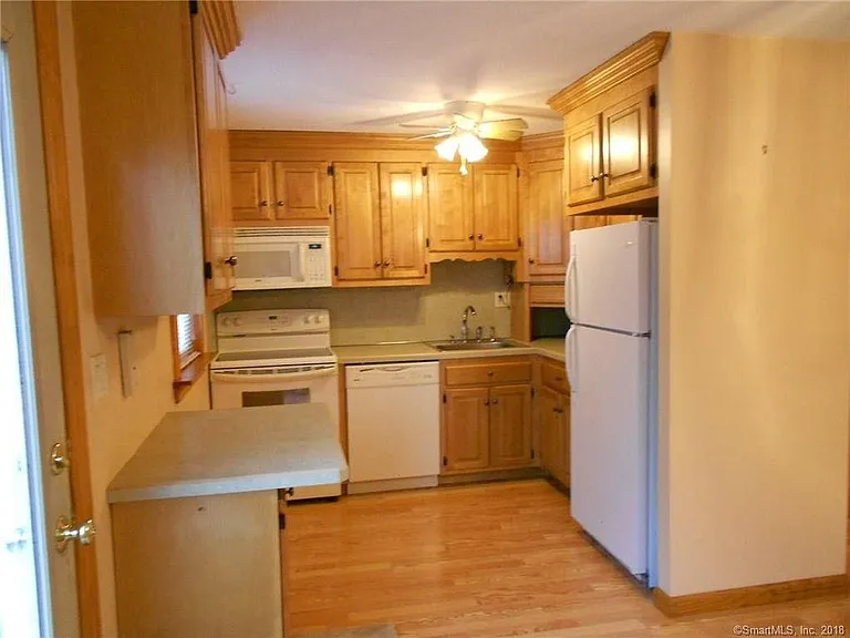 67 Robertson St — Photo 3