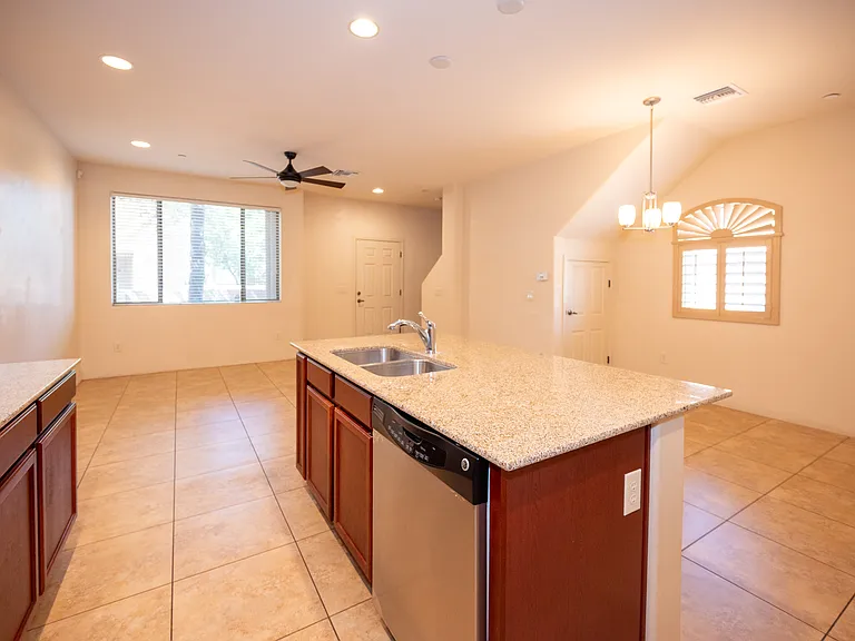 2390 E Blue Diamond Dr — Photo 4