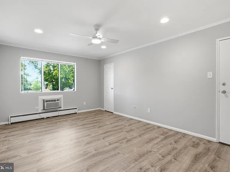 26 Park Ave #B20 — Photo 5