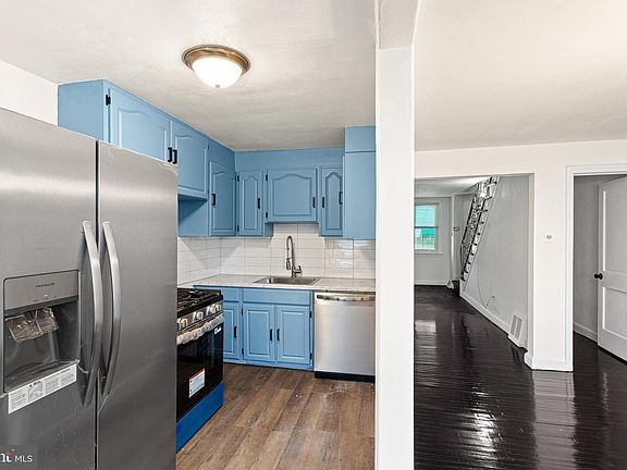 3rd image of 7675 Overbrook Ave