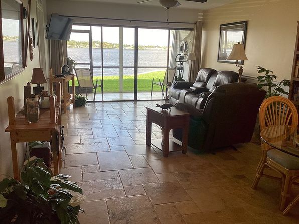 1950 SW Palm City Rd APT 1102