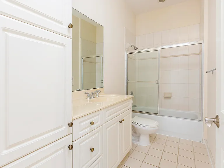 6807 Lakeside Cir N #102-1 — Photo 21