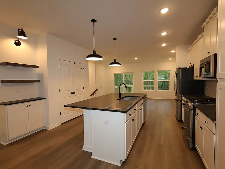 45 Basswood St — Photo 12
