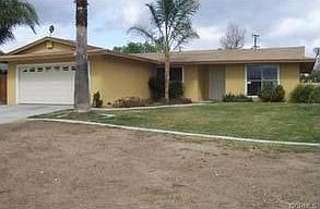 1st image of 984 Warbonnet Dr
