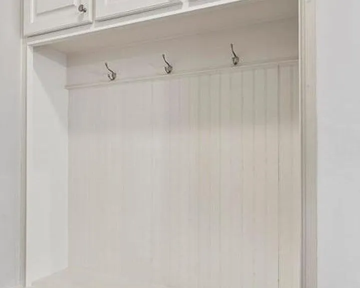 313 E Buttonwood Ln — Photo 21