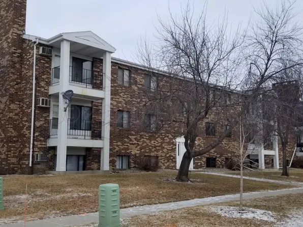 331 Prairiewood Cir S APT 106, Fargo, ND 58103