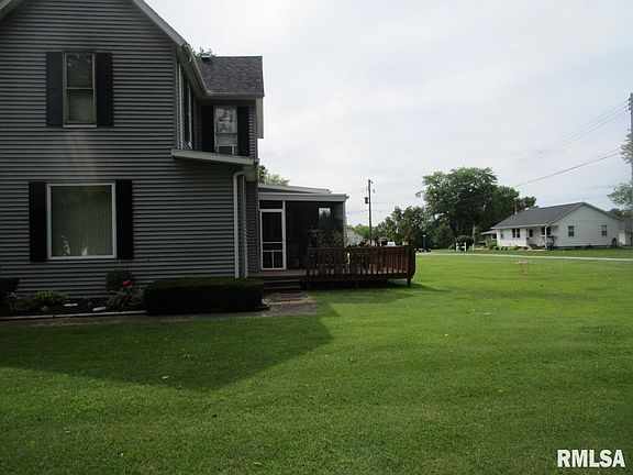 3rd image of 638 W Lincoln Ave