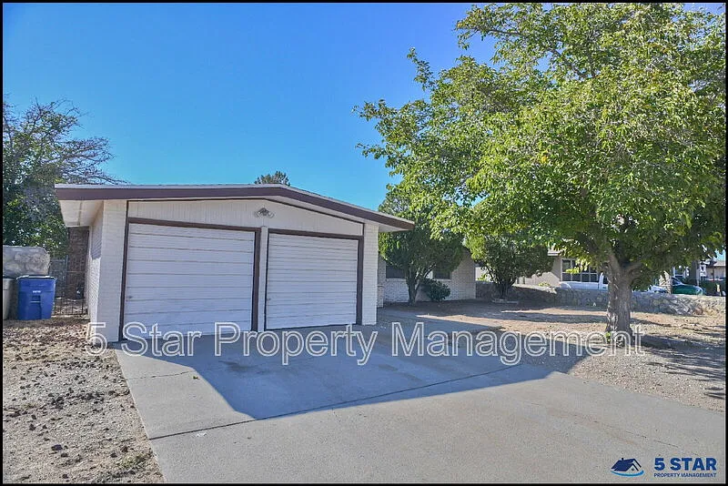 3 bed, 2.0 bath, 1372 sqft, $1,650 — Photo 3