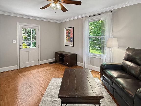 5th image of 656 Timm Valley Rd NE